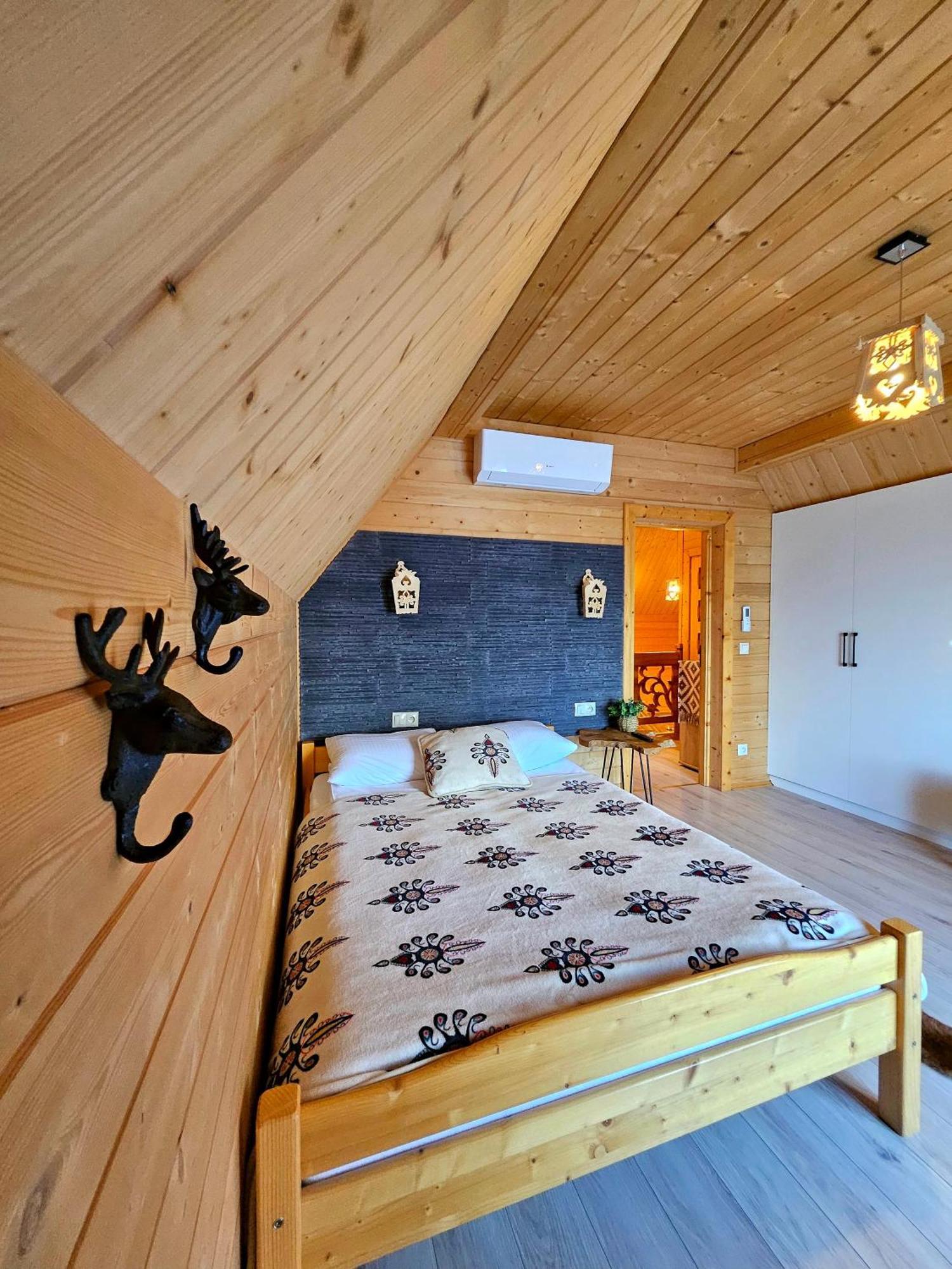 זקופאנה Goralska Chatka 3 Highland Cottage - Jacuzzi, Sauna, Split Ac, Private Parking, Mountains View מראה חיצוני תמונה